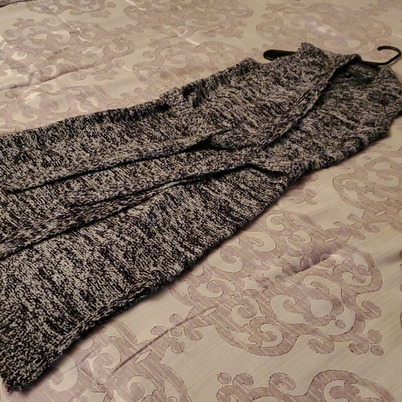 Sweater vest - Picture 3 of 3